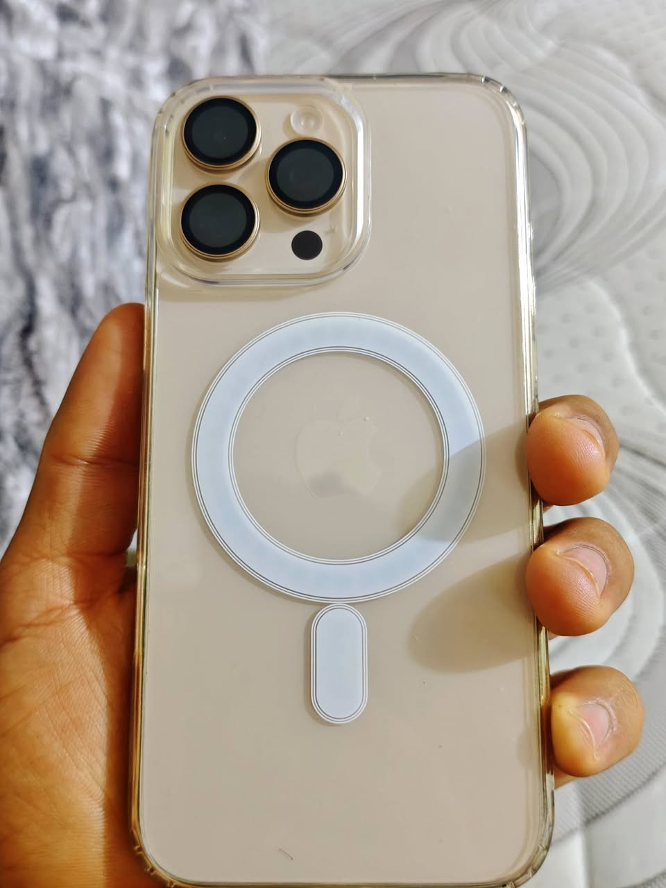 ايفون 16promaxلون الصحراوي المميز مستعمل يومين دبل شريحه الجهاز ماستر ***********
