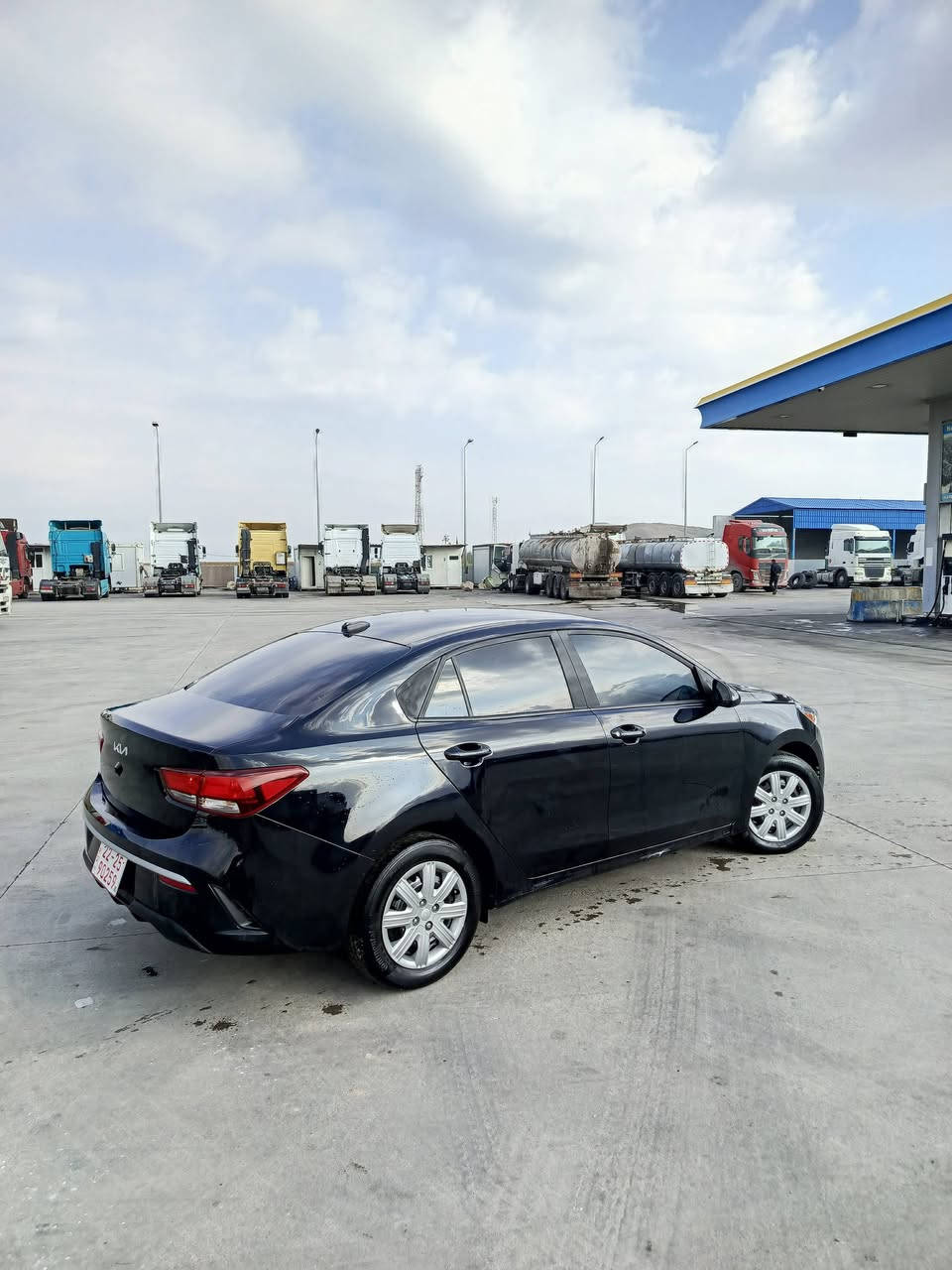 كيا ريو موديل 2023
اكو مراوسه هم حسب قناعه
2 قطعه صبخ سياره بلا شواصي 
جاملاخ و باب نافر 
سعر 122
***********
