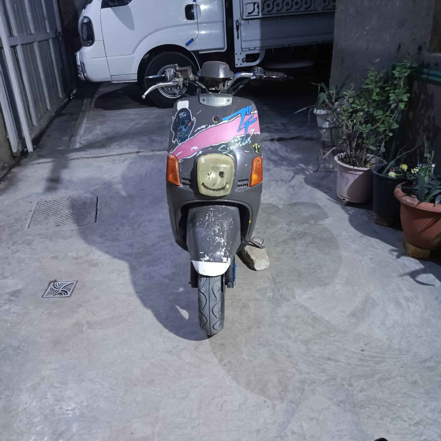 سلام عليكم بوليس كبريتر للبيع 
دراجه نكره سلف هندر كهربيت كله شغاله نكره 
بوشه وسلف 55
كفرات موشمه دراجه حلو نضيفه
سعر 375وبيه مجال بصيط 
هذا رقم رعايه مكلف بل نشر 
***********مكانه الشعب الجزائر
