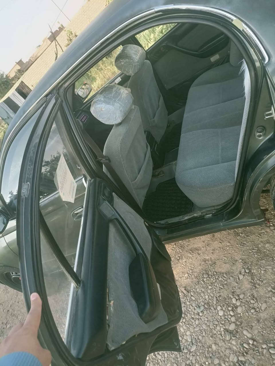 اسلام عليكم سارة نوع فرخ بطه رقم دولي بسمي سيارة بدون صبغ بيها ملاحضات سعر 45 بيها مجال حك جيتك
 ***********
