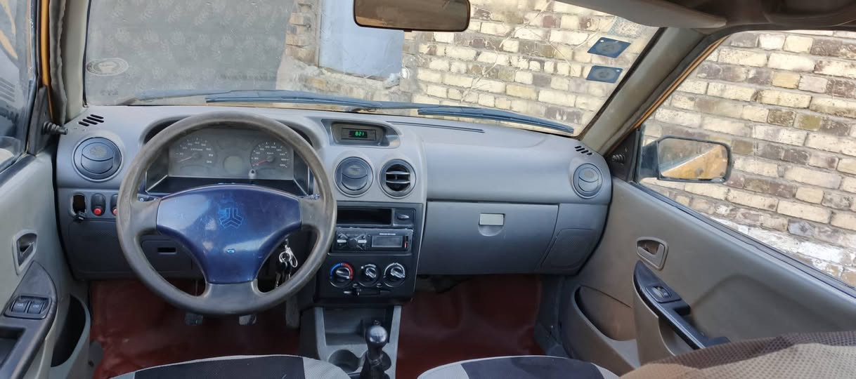 موديل 2014 بيه جاملغ مبدل فقط بسمي مصفره من كلشي كير مكينه كفاله معروضه ب28
***********
