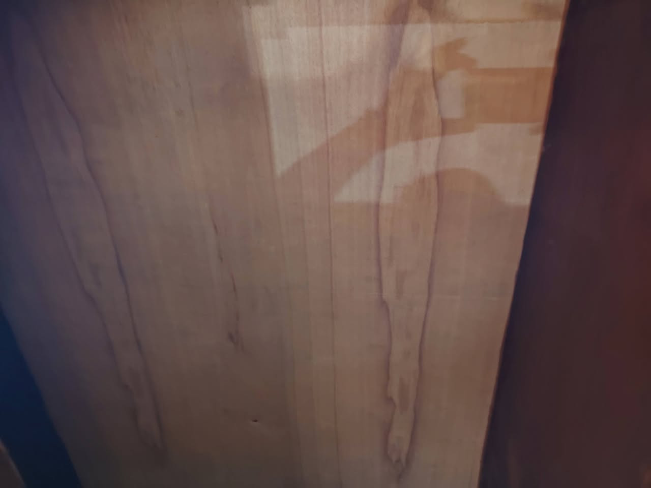 قنصور 4 ابواب السعر 130 الف الرقم ***********
