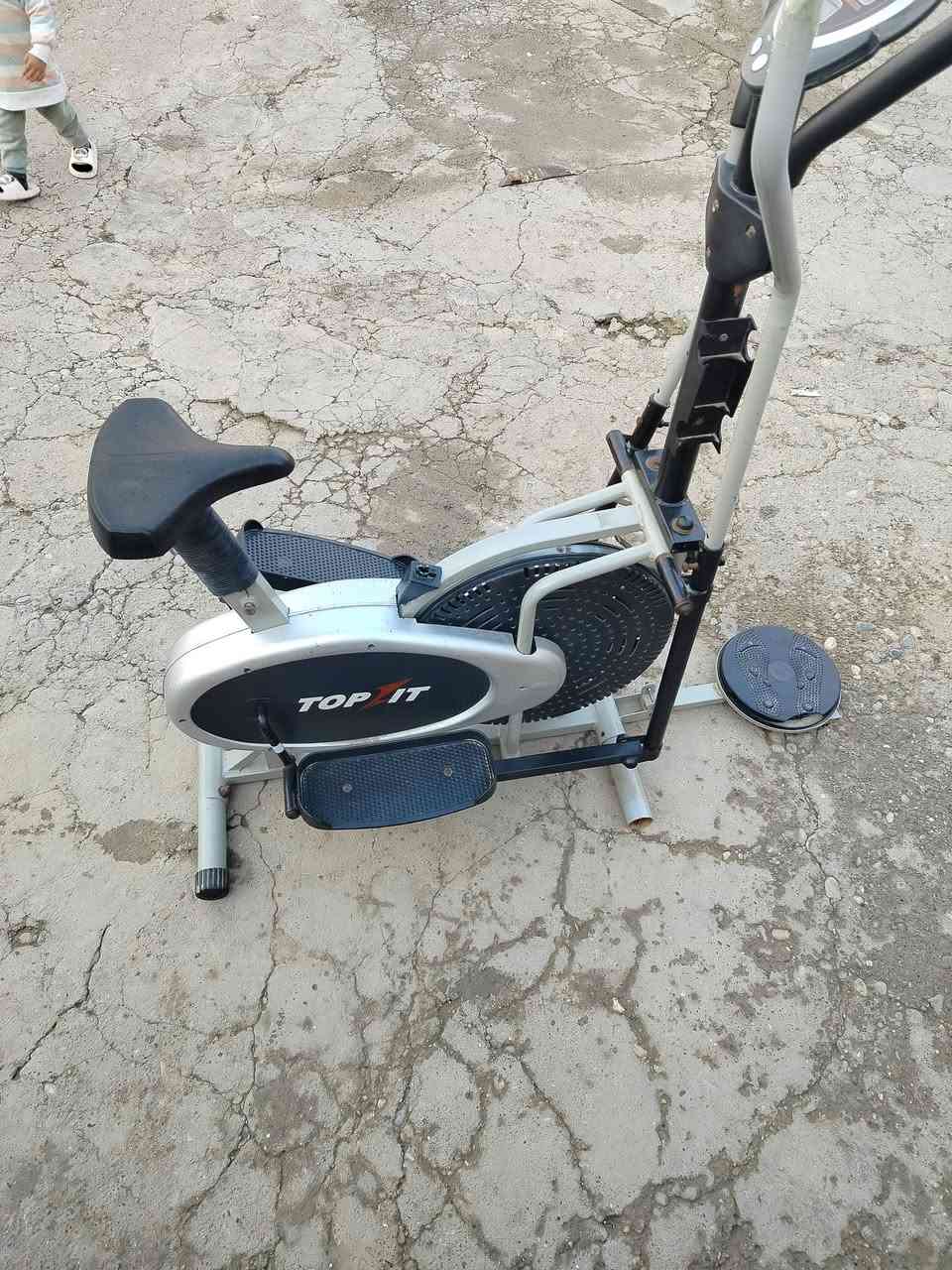 بايسكل للبيع السعر 60وبي مجال مكان موصل الجانب الأيمن


**إذا كنت صاحب هذا الإعلان وتريد حذفه لأي سبب، رجاءا أرسل رسالة إلى الدعم الفني**