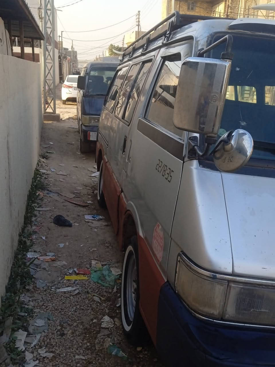 كيا بستا موديل 93 شواصي على الشركة  مكينة جديدة بعدها على السحك كير جديد وبم جديد حجل وكاعية شغل جديد تغليف كاعية جديدة وحدادية  السيارة جاهزة رقم بابل وكالة بأسمي تريد تحويل تريد وكالة اني حاضر السعر 50وبيها مجال مكان السيارة بالحلة للاستفسار الاتصال على الرقم***********
