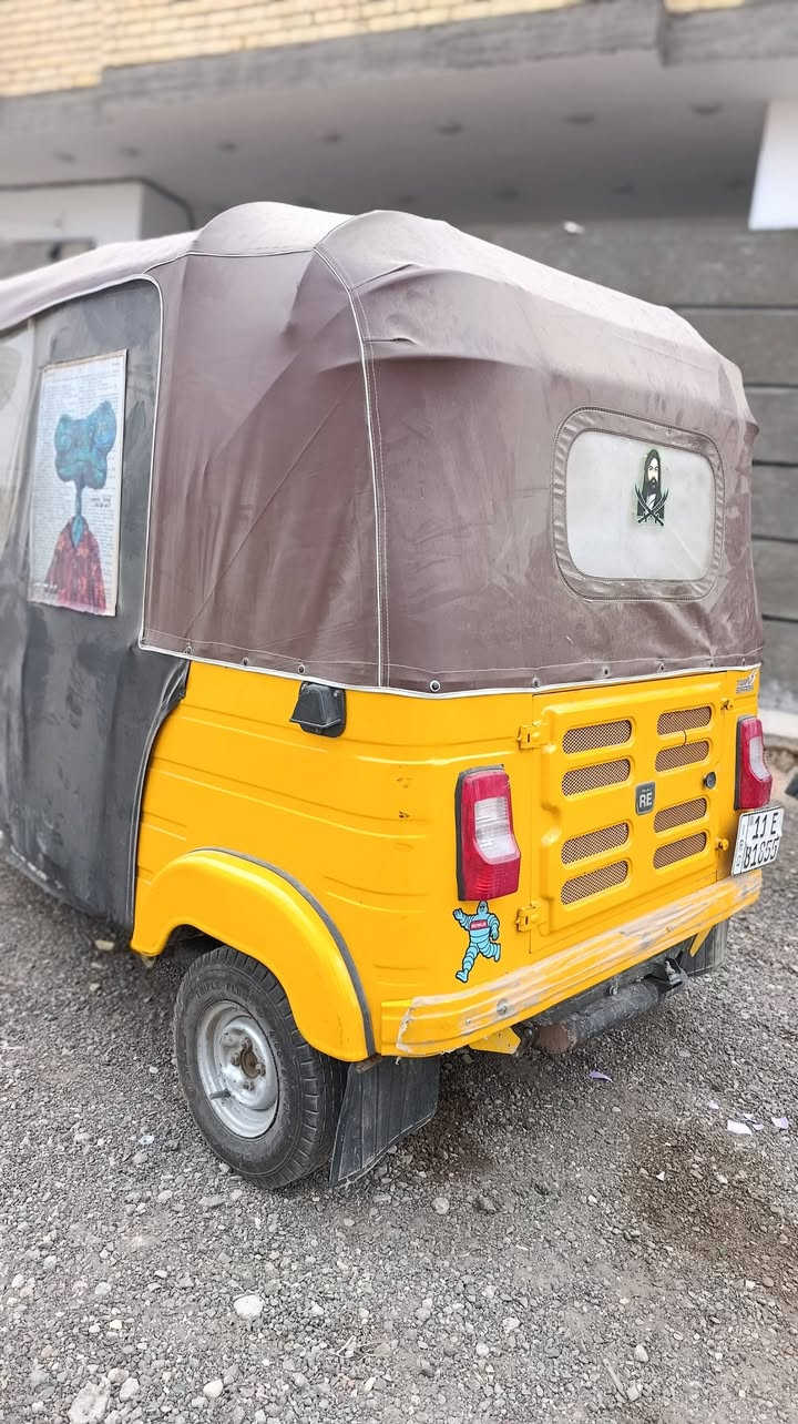 سلام عليكم تكتك 18 شهر ال11 مصبوغه جماليه بيها ضربه بلغد واضح بصوره سعرها 5و400 وببها مجال مكاني حي طارق ‏‪
‏‪0772 744 7278‬‏
