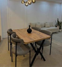 تخفيضات 140 الف ميز و4 كراسي كوالتي عالي تركي🇹🇷 وليس صيني قماش الكراسي...