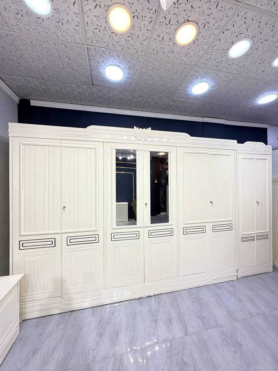 غرفه نوم نجاره عراقيه 8 قطع بسعار تنافسيه 
نوع الخشب كبس hdf 6 ملم
         صبغ حراري 
مكونات الغرفه ؛
                     كنتور 6 باب 
                     زاويه 2 باب بارتفاع الكنتور 
                     ميز مرايه 
                     تاج جربايه 
                     كومدي جربايه + تاج  عدد 2 
                     كومدي تلفاز 
                    طول الكنتور 3,20
                     ارتفاع الكنتور 240
           
توفر خدمة شد ونقل 
لمعرفه التفاصيل التواصل مع الصفحه
او على

‏‭0771 335 3142‬

*********** 

#غرف #نوم #عراقيه #اسعار #مناسبه
