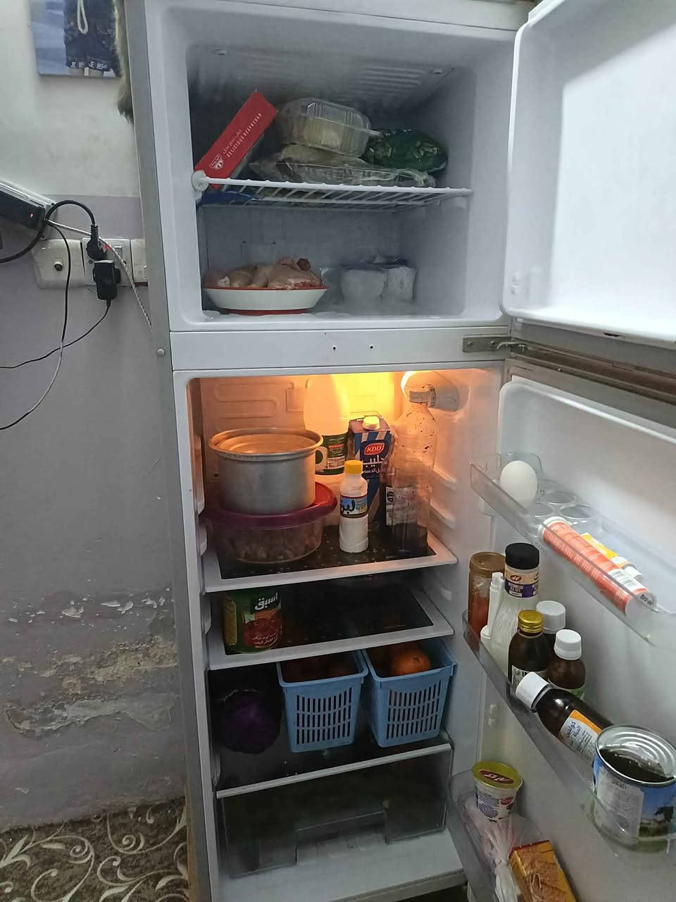 ثلاجه اخت الجديده نضيفه كلش ماداخله تصليح ع الفحص حجم وسط 250وبيها مجال.كربلاء قرب جامعة فريحه كربلاء, العراق


**إذا كنت صاحب هذا الإعلان وتريد حذفه لأي سبب، رجاءا أرسل رسالة إلى الدعم الفني**