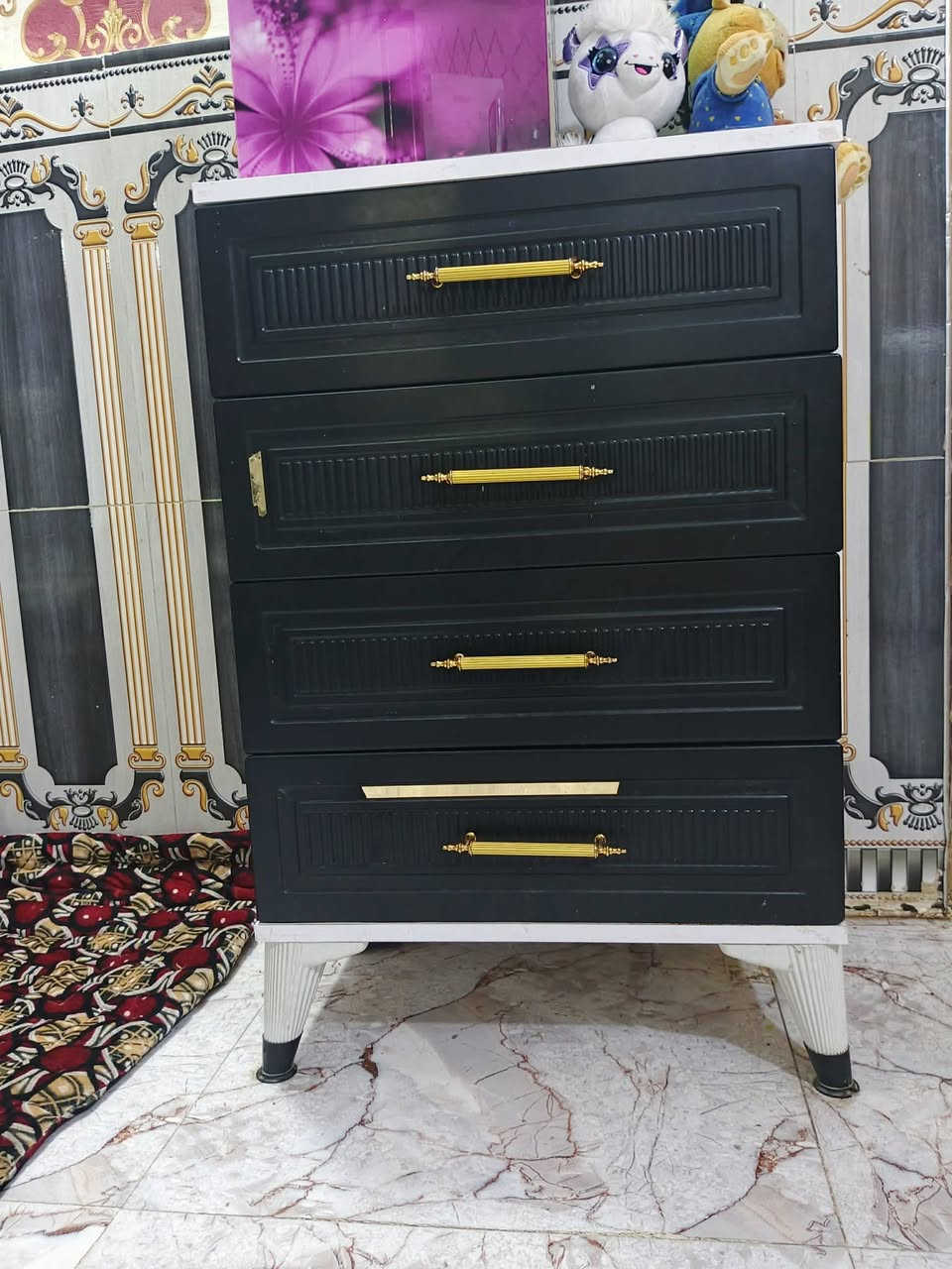 غرفه نضيفه بيع مستعجل ٤٠٠  وبيه مجال بسيط


**إذا كنت صاحب هذا الإعلان وتريد حذفه لأي سبب، رجاءا أرسل رسالة إلى الدعم الفني**