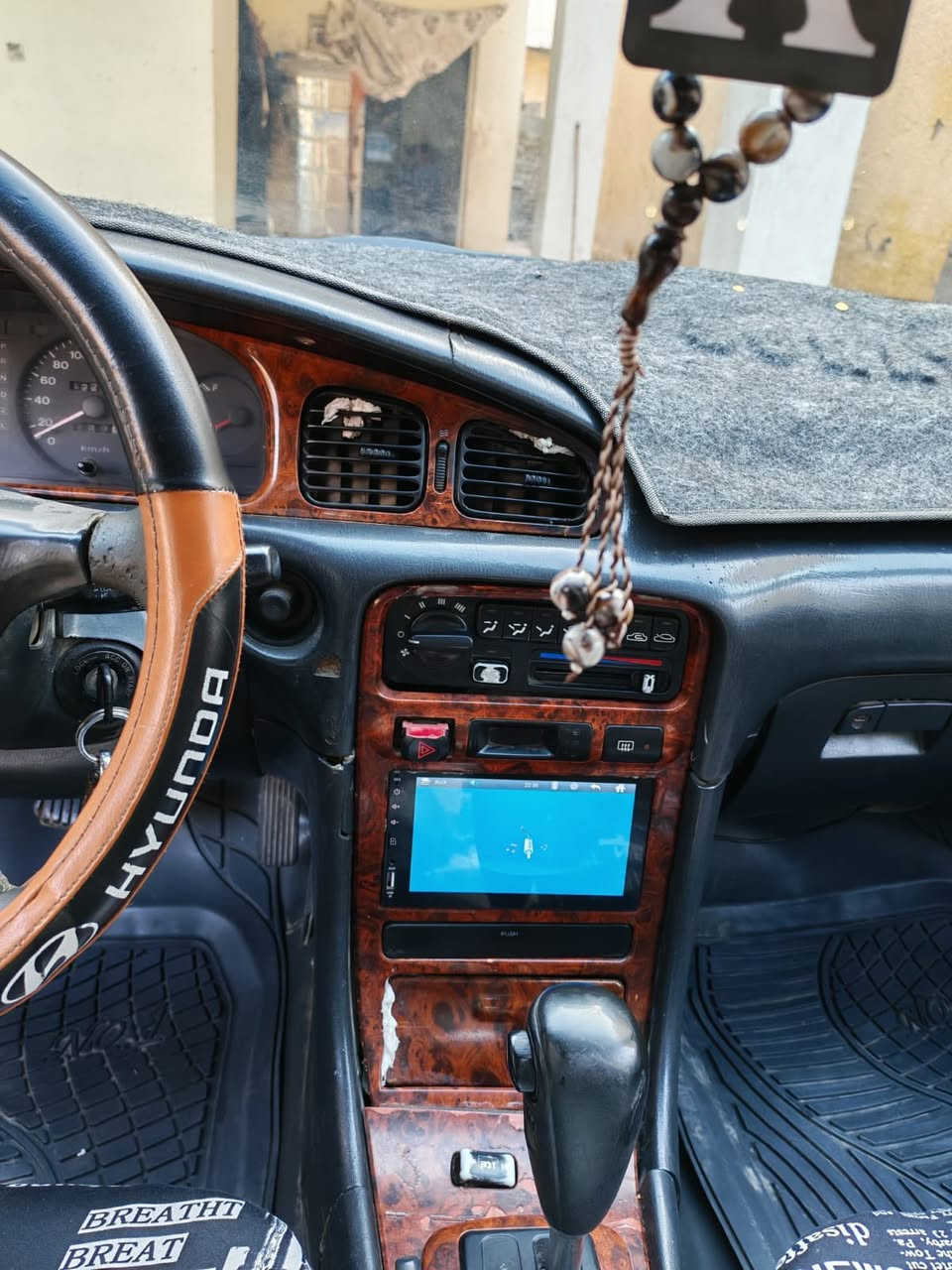 سلام عليكم. سوناته 2 موديل 1994 سياره صبغ عام جماليه تدفئه +تبريد. كلا شغال. سياره خيرر من الله. رقم ديالى. محرك 2000 مفتوح. مو مسكر   كير  اوتماتيك. السعر. 45وبيها مجال قليل. ***********
