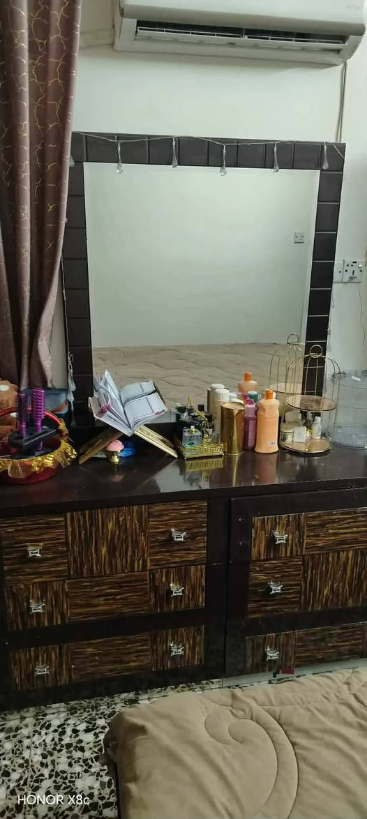 غرفه تركي نضيفه جدا ٣٠٠ وبيها مجال الشراي يتفضل خاص


**إذا كنت صاحب هذا الإعلان وتريد حذفه لأي سبب، رجاءا أرسل رسالة إلى الدعم الفني**