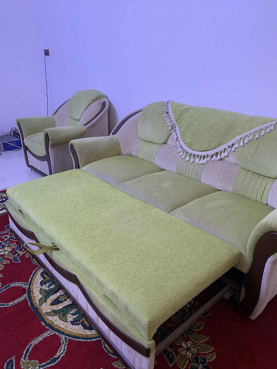 تخم تركي اصلي للبيع مستعمل 8 مقاعد السعر 200 الف الاتصال على *********** واتساب
