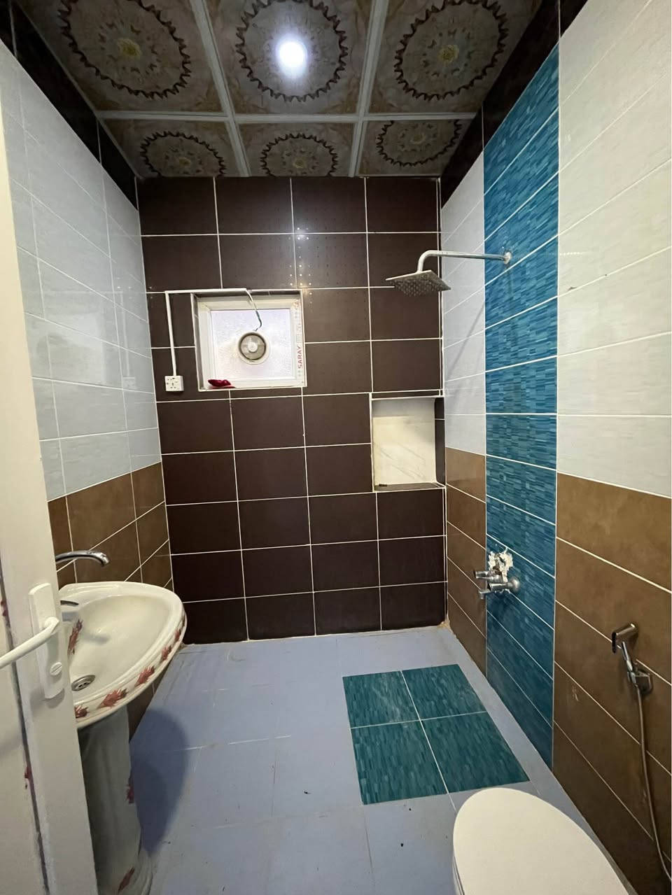 بيت للبيع حي بدر ١٠٠م 
***********
سعر ٤٧ رابع فرع عالشارع رئيسي كركوك, العراق
