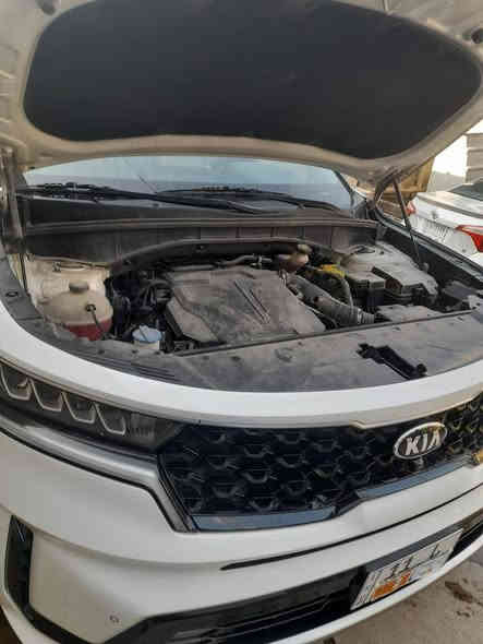 سورنتو خليجي موديل ٢١ مكفوله من الصبغ والضربه ماشيه   ٦٤ الف كم السياره فوول واحد  على واحد كل المواصفات مع بصمتيين تشغيل سعرها ٣٠ الف دولار  وبيها مجال باسمي رقم المبايل ***********
