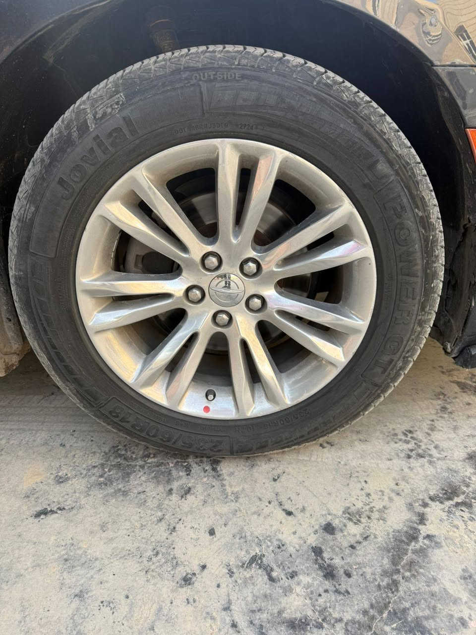 السلام عليكم للبيع فقط
ويل اوباما حجم 18 مكسيكي اصلي نضيف جدا

 بدون عواج و تصليح وياه تخم تايرات اخو الجديد

مكاني ديالى المقدادية السعر 6$ وبي مجال بسيط

***********

***********
