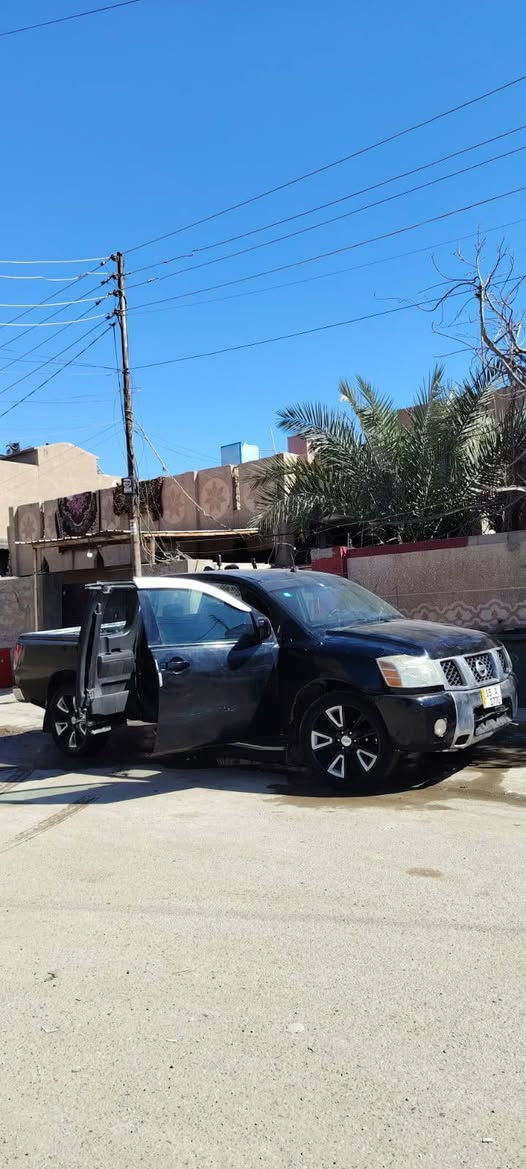 نيسان تيتان ٢٠٠٦ رقم انبار انكليزي مميز  رقم وهزة جدد قماره وربع   محرك وكير لكزز جدد تخم تاير و ويل كب جديد صبغ عام داخل كلش حلو حداديه ممتازة
شاشه اندرويد 

لايت زنون 

اريد مراوس بيها حسب القناعه شعندك دز 

مكانها بغداد ابو غريب الحصوة 

رقمي للتواصل ***********
