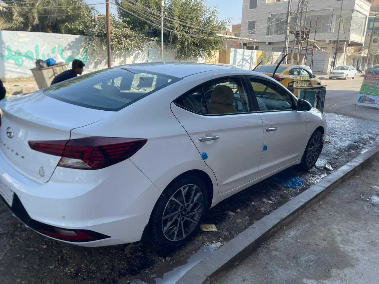 السلام عليكم للبيع او للمراوس النترا موديل 2020فول مواصفات 1/1رادارات تحكم ستيرن اشاير مري وبعد بيها هواي مواصفات حادثها كفالة عامة من الضربة وصبغ وتبديل السعر 160وبيها مجال مكاني ناصرية مركز للاستفسار/***********
