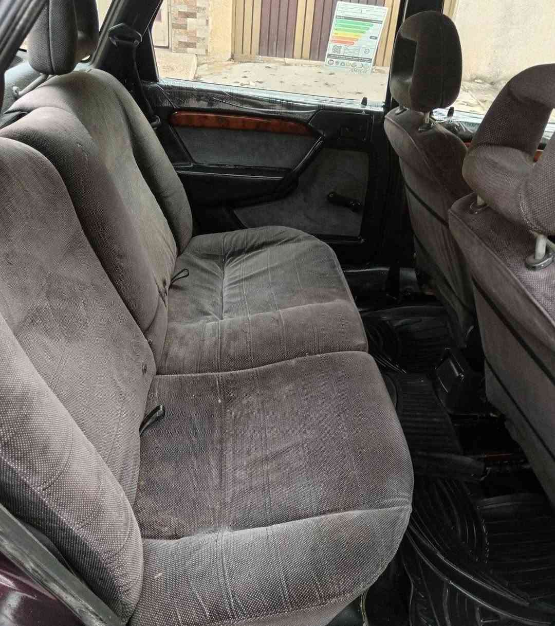 سلام عليكم
فكترا حجم20 موديل 92 رقم نينوى دولي سنوية 2030 
شرط وكالة والتحويل كابون إلكتروني
محرك كير نضيف طخم تايرات جديد
بدون صبغ بدون دعم على وضعها سيدي سلايت
ستيرن بور ABS قفل مركزي داخل صاج ويل كب 
مكان الموصل  ***********
شراي خابر      *********** 
سعر 38 بيها مجال قليل لطيبين
