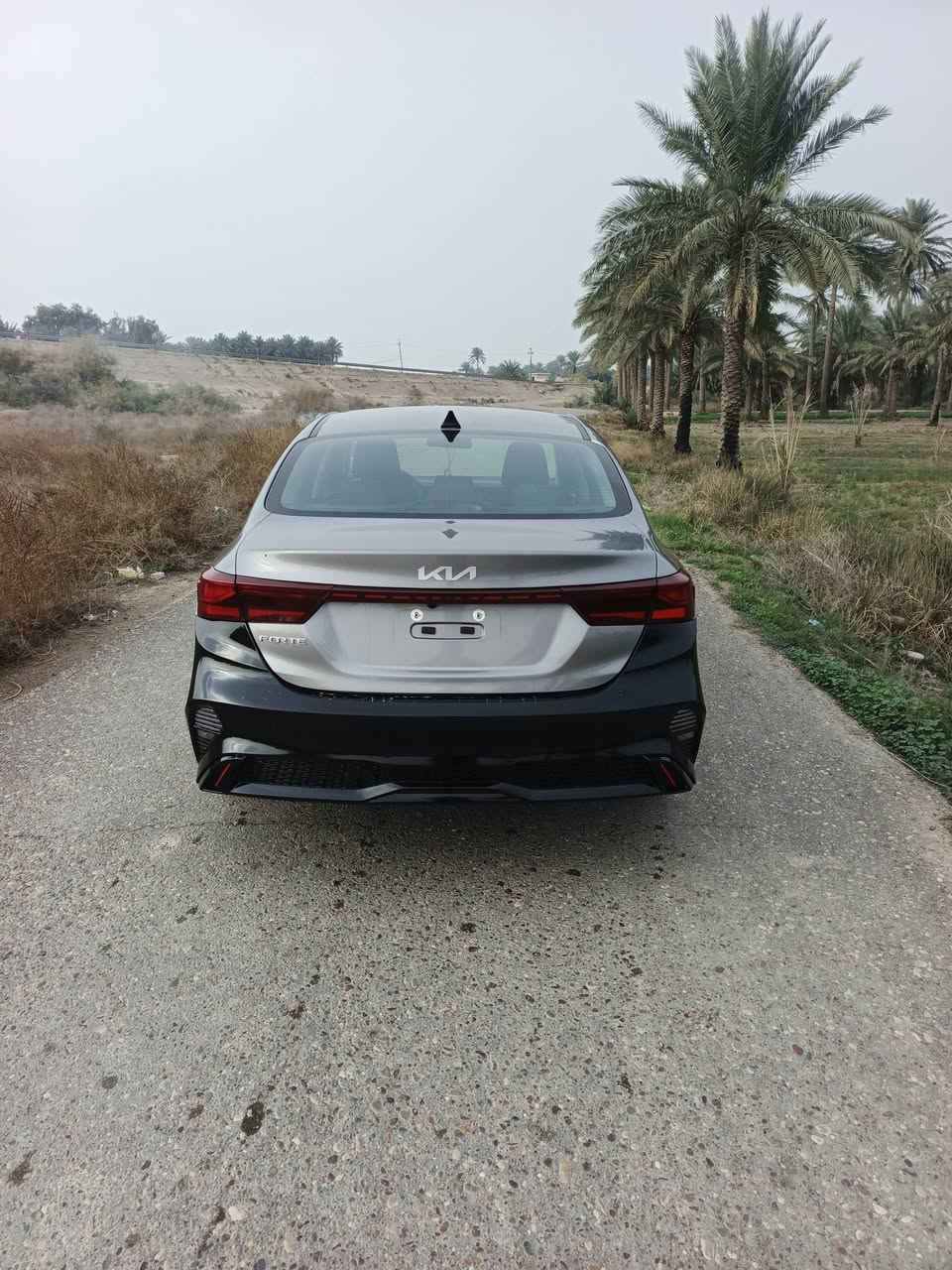 السلام عليكم كيه فورتي موديل 2023ماشيه السياره 47وضعيه السياره مثل ما مبين بل صور السياره كامله ما ابيهه اي نقص غير بس الصبغ عنوان السياره بغداد ابو غريب سعر السياره 135وبيهه مجال رقم الهاتف (***********
