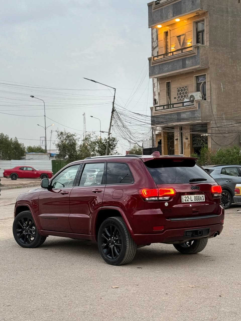 سلام وعليكم
جيب موديل 2021 بدون صبغ 
وارد كندي ماشيه 50 م 
بلاك توب 
ويل 20 
شاشه كبيره كار بلي 
تدفئة كشنات وستيرن 
تحكم ستيرين 
كشن كهرباء 
٢ قطع تبريد 
والسياره مسويله صيانه كامله من صدر من تايرات من فريز تبريد مناقصها شي 
الحادث فقط بنيد ومعدل نفسه بارد بدون صبغ 
جاملغ مبدل بلادي نفس لون 
ايرباك دشبول وستيرين سستم 
رقم اربيل حلو 

وبالعراق صار بيها تعديلpdr بين الجاملغ والباب شي بسيط 

عنواني بغداد الوزيرية 
***********
