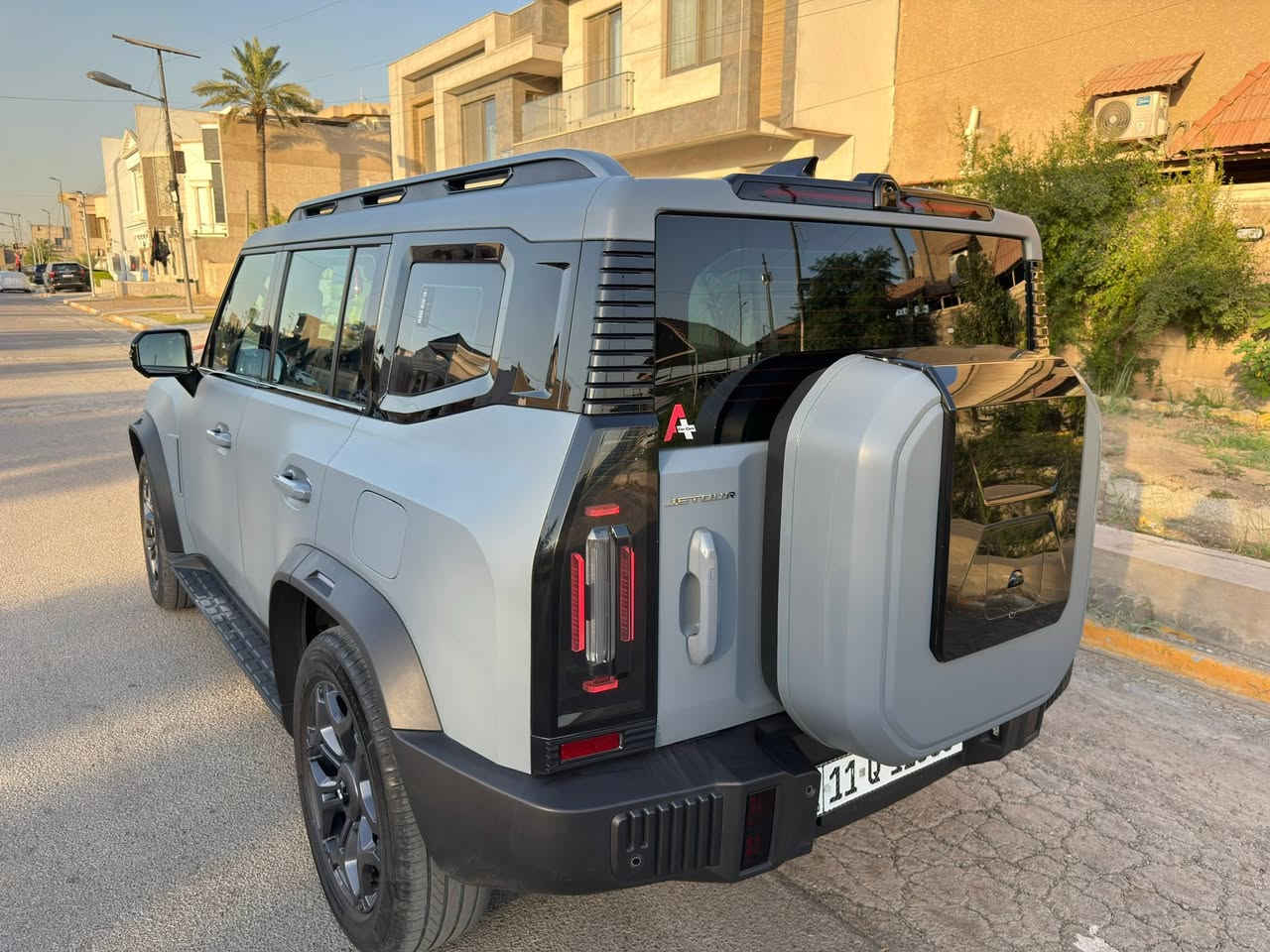 جيتور 2026🔥T2 لگجري
T2 2.0L LUXURY جيتور
العداد: 2000km
اللون: سمنت لامع مغلفه PPF مات • ضمان10 سنوات
*زجاج السياره مغلفه بل عازل الحراري*  
المكرن: 4 أسطوانات L 2.0 تيربو 254 حصان حقن مباشر
عزم الدوران (نيوتن-م): 390
ناقل الحركة: اوتوماتيكي دبل كلاتش من 7 سرعات الضمان الأساسي: 6 سنوات وعداد كيلومترات مفتوح
ضمان المحرك: 10 سنوات او 1،000,000
المواصفات: ٧
*فتحة سقف بانوراما 1.1م
*إطارات قياس 20 إنج
*الصندوق شفط
*الشباك الامامي المضاء بجيتور
*مثبت سرعة مع رادار تفاعلي
*نظام القيادة شبه الذاتية
*نظام الكبح التلقائي في حالة الطوارئ
*نظام تحذير الاصطدام الامامي والخلفي
*كاميرات محيطية 540 درجة
*حساسات أمامية وخلفية
*نقطة عمياء
*نظام تحذير مغادرة المسار
*نظام المساعدة للبقاء في المسار
*شاشة التحكم بقياس 15.6 إنج
*شاشة القيادة بقياس 10.25 إنج
*نظام صوتي متطور 12 سماعة من Sony
*نظام أبل كاربلاي وأندرويد أوتو لاسلكي
*نظام اوامر وتحكم صوتي
*مقصورة الركاب من الجلد الفاخر والكنتارا
*مقعد السائق والراكب كهربائي
*مقاعد السائق والراكب مبردة
*مقاعد السائق والراكب مزود بذاكرة لحفظ 3 وضعيات الجلوس
*إنارة ترحيبية مع إنارة محيطية متعددة الالوان
*عتبات الأبواب مضيئة
*مصابيح أمامية وخلفية أوتوماتيكية LED
*التكيف التلقائي للضوء العالي
*نظام تقليل الضجيج النشط مع زجاح مزدوج
*المرايا الجانبية قابلة للطي كهربائياً مدفئة *دخول ذكي و تشغيل عن بعد
*خاصية إغلاق نوافذ وفتحة السقف عن بعد
*شاحن هاتف لاسلكي سريع
*نظام تنقية الهواء PM2.5 وفلتر N95
*مسند الذراع الوسطي مع ثلاجة
*انماط قيادة متعددة للطرق الوعرة
*وسائد هوائية امامية و جانبية عدد 6
*ماسحات الزجاج الأمامي مع حساس للمطر
*دوسات جانبية
*نظام الفرامل الأوتوماتيكي Autohold
*نظام التحكم بنزول المنحدرات
*نظام المساعدة لصعود المرتفعات
*نظام مراقية ضغط الاطارات
*السـعر 44,500.000 دينار عراقي*
للأستفسار على الرقم ***********📞
