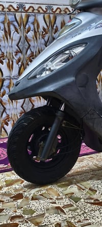 كيمكو V2 • معدل ١٤٠ • مكاتبه