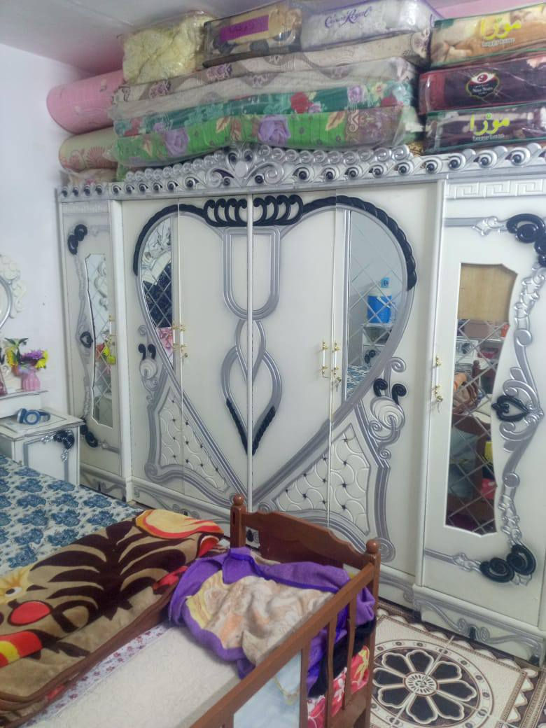 للبيع 750 وبيها مجال
واتساب ***********

