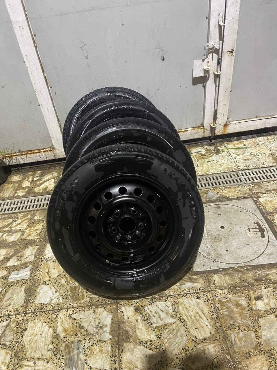 السلام عليكم تخم تاير ويل 15
مال فورتي النتره وياله اصليه 
مكاني الشعب  السعر 225
***********
