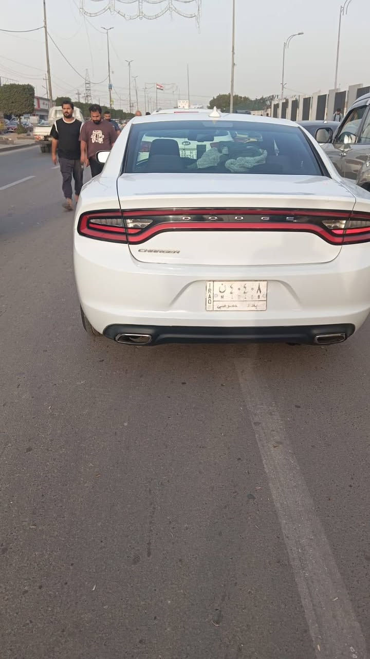 السلام وعليكم سياره للبيع حلوه وجاهزه مابيها اي نقص والسونار موجود وجديد مكاني بغداد ام الكبر السعر 180وبيها مجال الشراي يتصل***********
