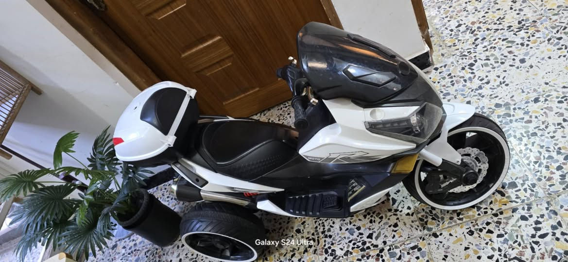 دراجة نظيفة وجديدة للبيع سعرها 150 الف المكان بدورة
للاستفسار :

‭0786 970 0777‬
