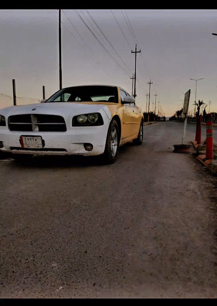 سلام عليكم 
جارجر 2010 للبيع مكان موصل كير ومحرك واكسن شرط طخم تواير،،  تدفئا تبريد شرط كشنات كهربائي‏ شرط التحول بيها باب مبدل سعر 100وبيها مجال سياره نضيفه وشوف العين للتواصل *********** متوفر واتساب
