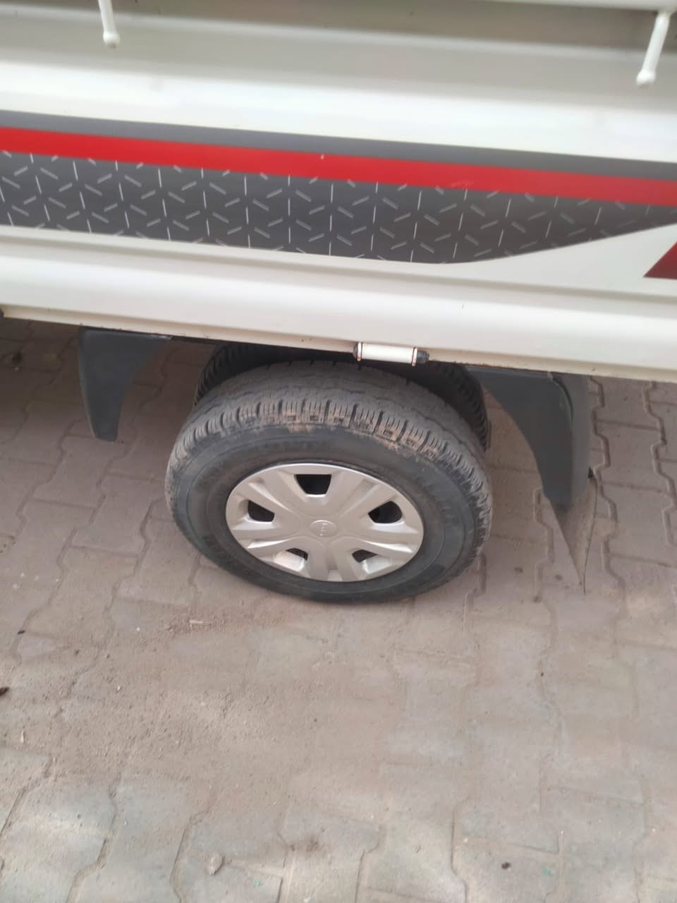 السلام عليكم كيا بنكو نثيه موديل 16 رقم بصره سياره نظيفه كلش مكفوله كفاله عامه سعرها 100 مكان بصره الهارثه رقم صاحب السياره ***********
