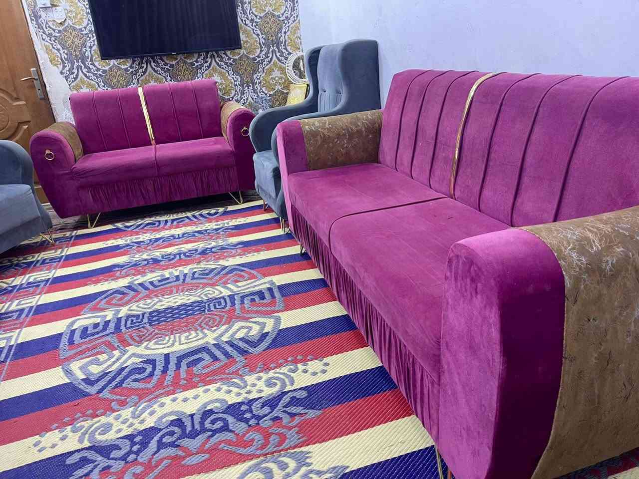 تخم 10 مقاعد تكمه نضيف بدون اي ضرر ب210 قفله
***********
