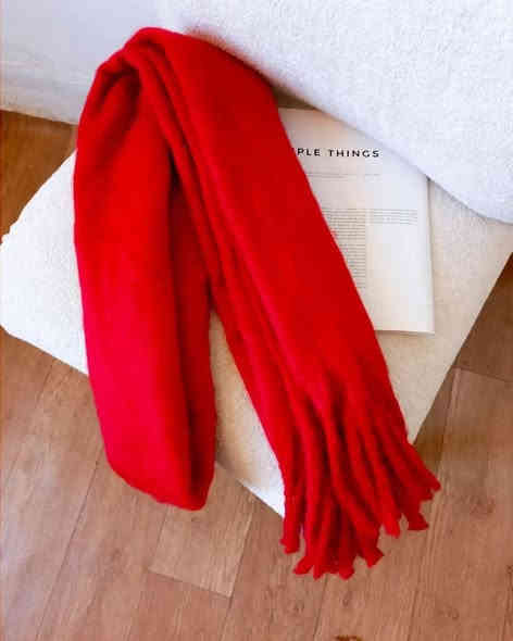 للاستفسار عبر الواتس 
***********
التلي @https://t.me/useydhk
انستجرام @vionka_storee
