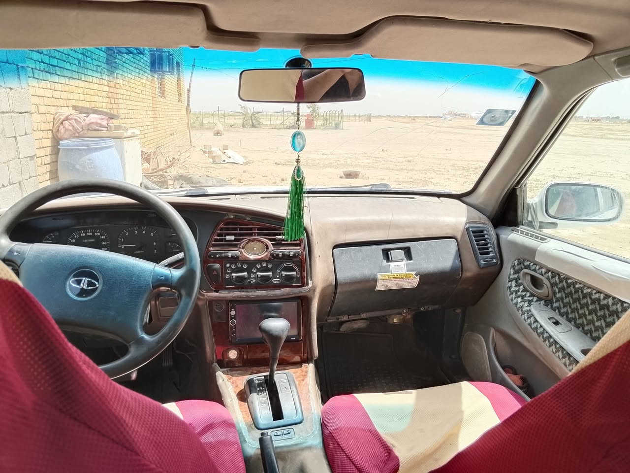 السلام عليكم دايو برنس موديل 94 رقم بغداد بأسمي السياره ماعليه لا غرامه ولا شي محرك ابلاد حداديه زينه تخم تاير جديد مكاني الناصريه سعرها 32وبيها مجال 
***********
رجاءا المو شراي اعبر المنشور بكلمة يالله
