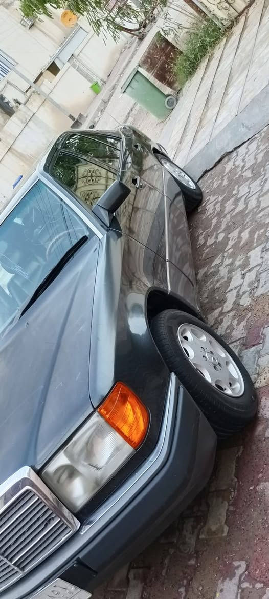 سلام عليكم
مارسدس دب 91 رقم بغداد مشروع وطني
مڪينه وڪير عنكبوت 300 بجيس 
قواعد دبل احواض ڪفاله احلى من البدي 
غرفه جلد اسود ڪهربائيه ڪله شغاله
برده ڪهربائي سلايت طڪتين كله شغال
تخم تاير سياره ڪله نقص ما بيه جاهزه
منضومه  زنون ابيض فول نهار باليل
  مصبوغه عام جماليه
 السعر ( 61 ) وبيه مجال 
مڪاني ميسان 
***********
