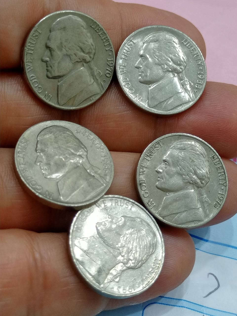 ١٧ عملة امريكي من ضمنها قطعتين الهنود الحمر سعر٢٠ الف للكل


**إذا كنت صاحب هذا الإعلان وتريد حذفه لأي سبب، رجاءا أرسل رسالة إلى الدعم الفني**