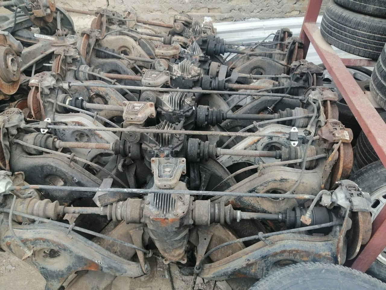 أدوات سيارات مرسيدس دب جانبو ام عيون غواصه شبح مرور ٢١١ و٢٢١ الشيخ عمر الشارع الثالث ***********
