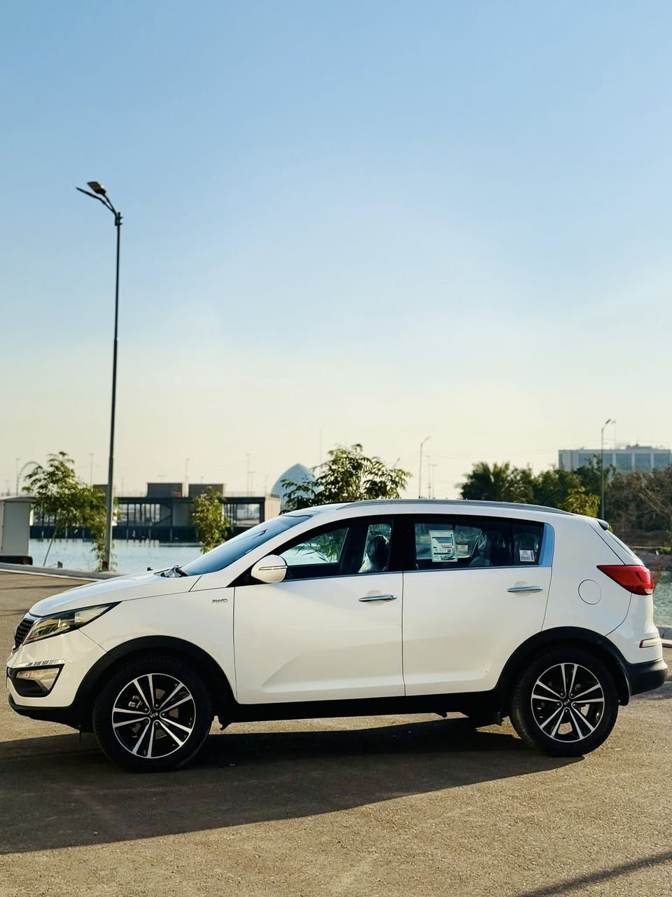 سلام عليكم اتصال فقط!
كيا سبورتج موديل ٢٠١٦ خليجي 
السيارة ماشية ١٣٠ الف حقيقي 
كفاله عامه فقط بارد مثل ما موضح
 بل سونار محرك كير كفاله 
رقم بغداد نكليزي بسمي 
فول مواصفات ماعدا البصمة 
بانوراما 
تحكم استيرن 
بلوتوث
مري شفط 
محرك ٢٠٠٠ دوش 
تايرات تخم كامل جديد
تبريد ثلج
السيارة جاهزة مابيها أي نقص
السعر 163 وبيه مجال بسيط جدا 
مكاني بغداد الشراي يتصل 
***********
