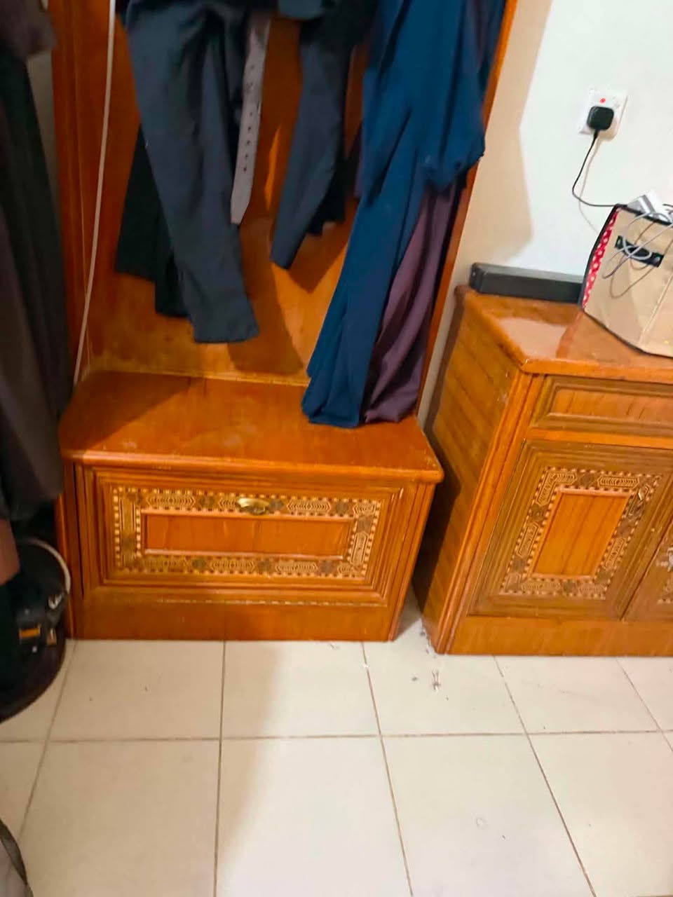 تسكام طابقين نظيفه جداً 850


**إذا كنت صاحب هذا الإعلان وتريد حذفه لأي سبب، رجاءا أرسل رسالة إلى الدعم الفني**