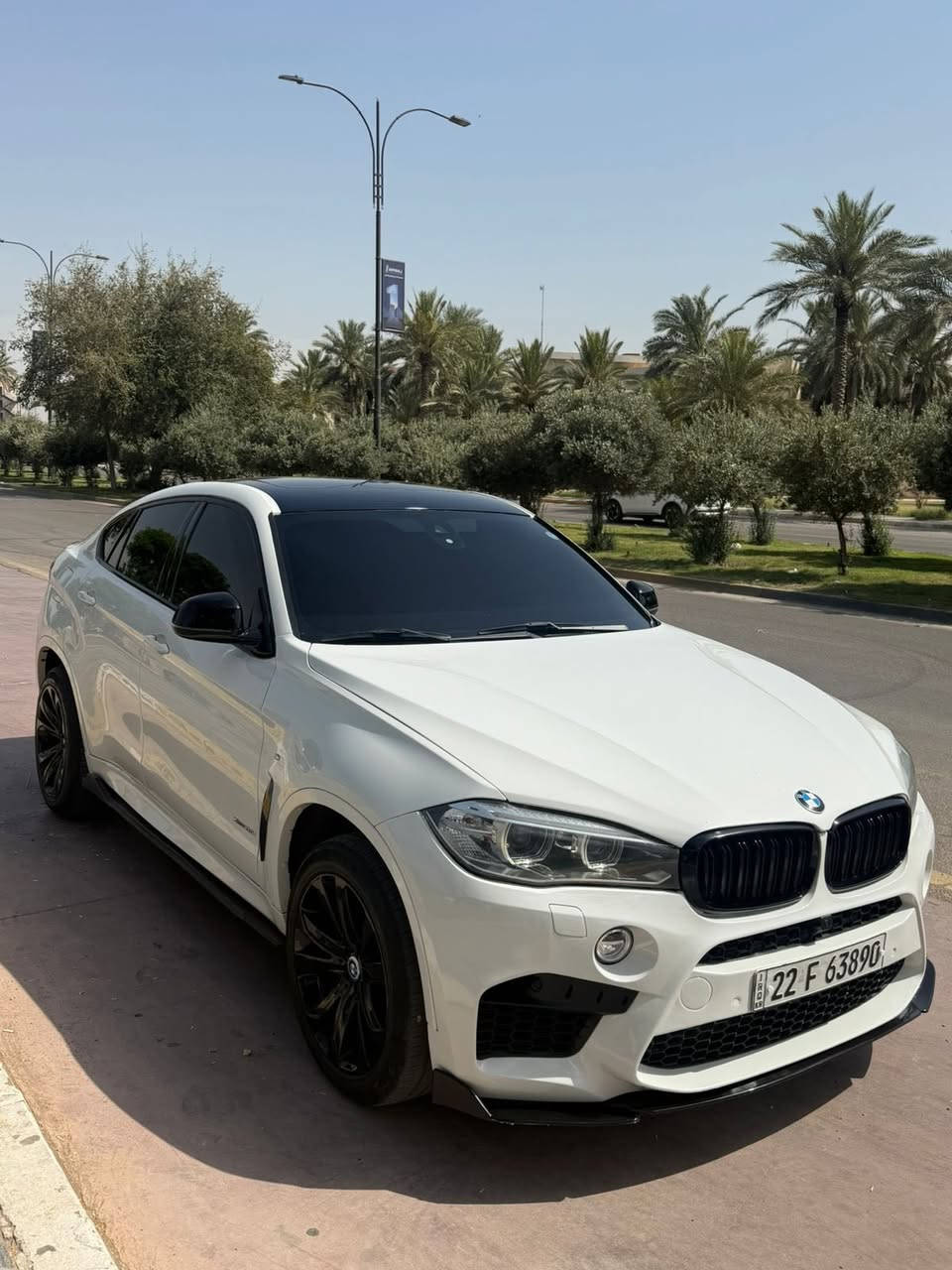السلام عليكم 
للبيع Bmw X6
موديل 2017 وارد امريكي حادثها جداً بسيط البنيد فقط صبغ
بدون ايرباك 
بدون دواخل 
بدون شواصي 
6 سلندر المكينه المرغوبه
ماشيه ١٤٥ الف كيلو متر 
فول رادارات 
فول تحكمات 
السياره سنويه مضلل من اربيل 
مكينه كير كلشي مكفول ما عدا البنيد
السياره كلش جديده 
السعر ٢٦٨ وبيها مجال 
مكانها بغداد 
***********
