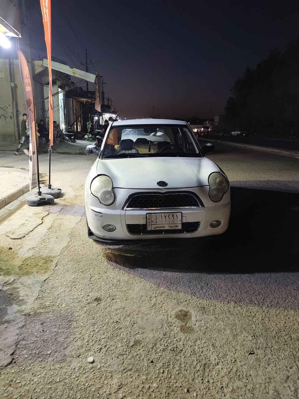 ليفان ٣٢٠ موديل ١٣ كير مكينه حداديه  كهربائيات كلها تمام كشرها يرادله ترتيبات بسيطه السعر ٢٨ وبيها مجال قليل
***********
