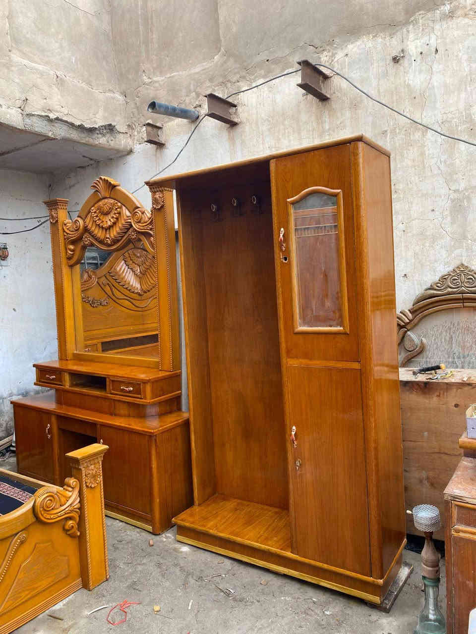 غرفه خشب تسكام صاج عراقي 6باب الغرفه اي ضرر مابيها جديده مصبوغه وملمعه وجاهزه اخر حبايه سعرها مناسب تعال خاص وبيك خير وتدلل ***********مكاني بالقاسم
