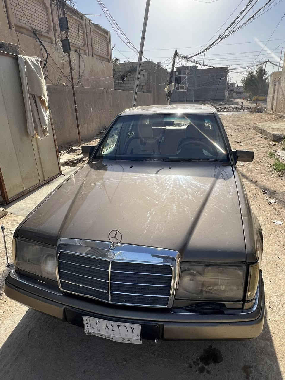 مارسيدس دب 300 موديل 1991 رقم بغداد.. مكينة وكير محور ياباني فيفيتي 2500... كهربائيات كله شغاله قواعد دبلات وحده معمرة  شي بسيط والثاني ابلاد حدادية صدر جديدة خاليه من اي خياسات.....تايرات نضيفات...غرفة كلش نضيفة ودوشمة جديده 
السعر 50 وبيها مجال بسيط 

للاستفسار عالخاص او الاتصال على الرقم التالي ***********..
