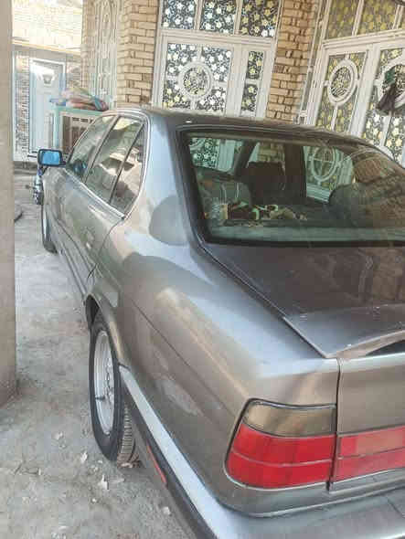 السلام عليكم بيئم 525 مديل 95 سياره نضيفه بدون نقص السعر 73 بيهه مجال العنوان النعمانيه ***********
