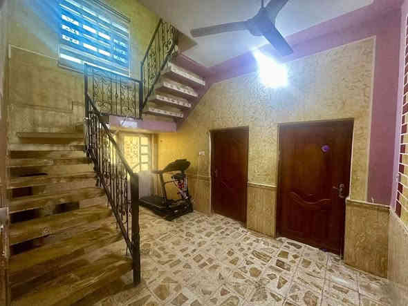 بيت  للبيع 

المساحه -200م ع شارع ١٥ متر 

العنوان : حي اور الثانيه  

تفاصيل البناء : طابقين مسلح

ط1 - غرف عدد2+صاله+استقبال+مطبخ+صحيات

ط 2 - غرف عدد2+صاله+صحيات

للمزيد من المعلومات يمكنكم التواصل معنا على الرقم التالي 

***********

***********
