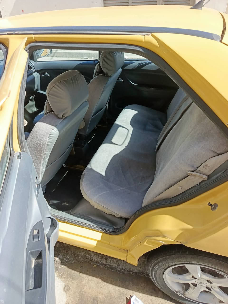 السلام عليكم شيري ميرال للبيع موديل 2016
السيارة بيهه مكانات صبع بس مكفوله من الضربه القوية شواصي لغود مكفولة صبغات بسيطة بيهه 
الصدر امامي خلفي جديد بيدي مبددله شرط التراي كله نافضه من مشط من دبلات من كلشي جديد وتخم تاير جديد هم 
السيارة ناقصه شغلتين المحرك ينقص دهن بس يشتغل طبيعي مابي شي والتبريد يردله غاز لن بلصيف حمت عندي وطار الغاز 
وسعرهه 37 وبيهه مجال 
***********
