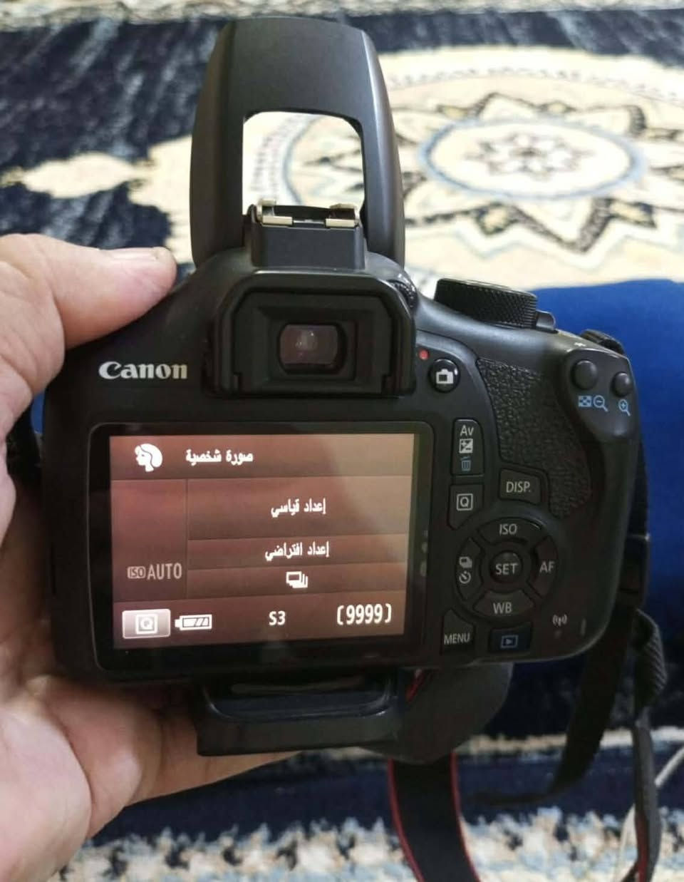 السلام عليكم
كامره للبيع 
السعر 500 الف 
مكلفه بالنشر 
رقم صاحب الكامره 
***********
