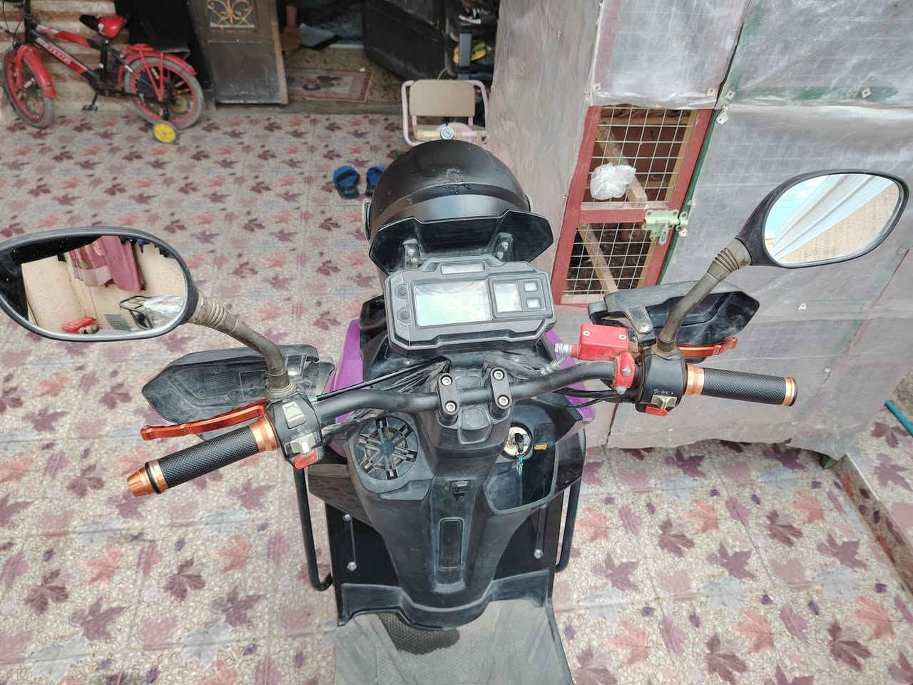 السلام عليكم
دراجة اباجي ٢٠٢٥
اللون بنفسجي
سماعة بلوتوث
كهربائيات كاملة
نضيفة بشكل اي نقص مابيهة
السعر ٨٠٠ بيهة مجال  للطيبين بس الشراي يتصل ***********
