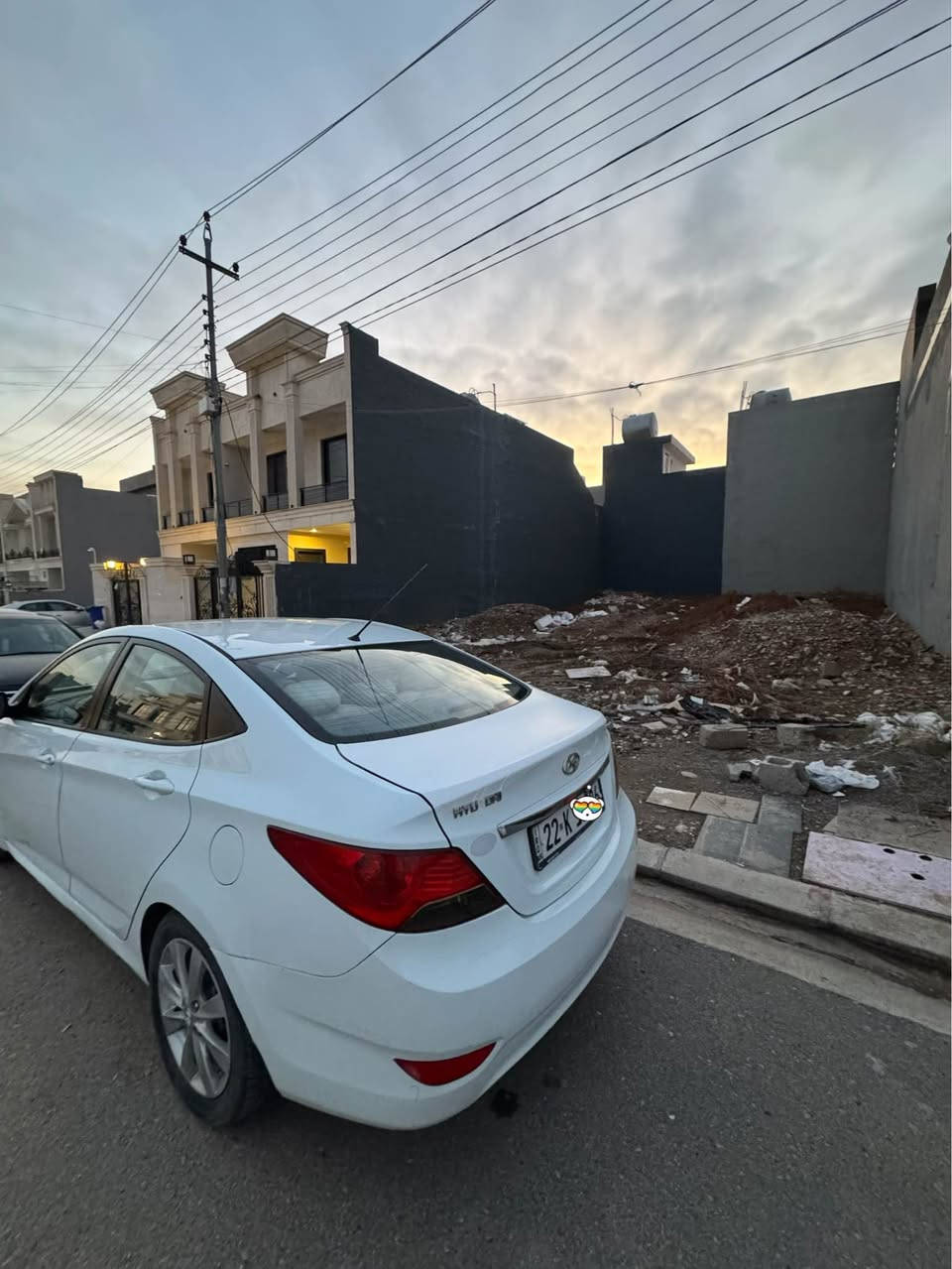 ئەکسێنت 2011  یەک پارچە بەس بۆنیت سبوغە نوقتەکیش ناوی نەگرتیە هیچ ئێرباگەکی نەتەقیە تەنها یەک پارچە بەبێ هیچ شتەک یەک دوو جێشی چەند پەنجەک کارتە ئەیبی ئێسە سوکان ڤولیۆمە ویل سپۆرتە ….  *********** أربيل, العراق
